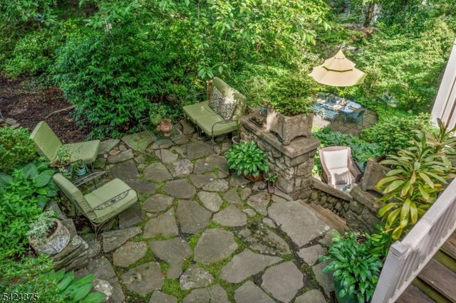 18 Ball Road, Mountain Lakes Boro, NJ 07046