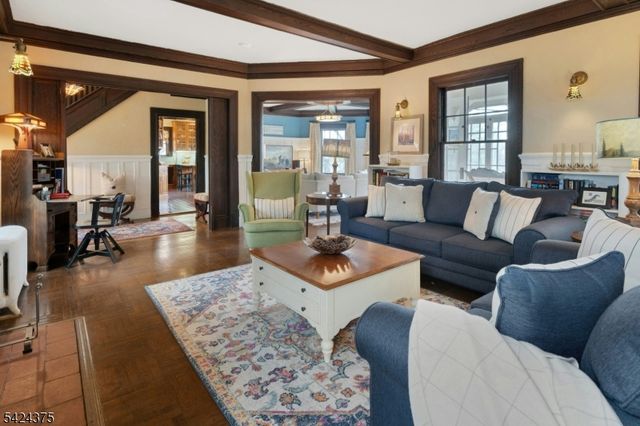 18 Ball Road, Mountain Lakes Boro, NJ 07046