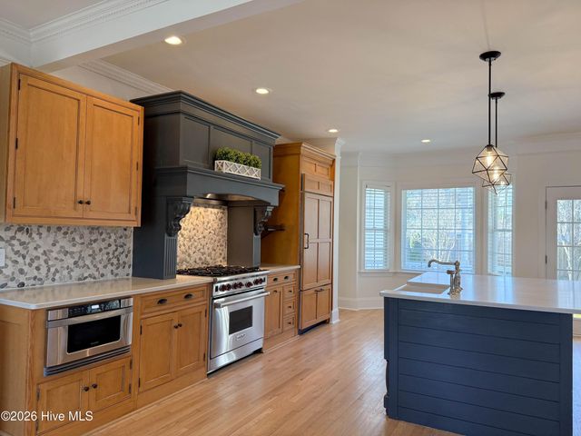 114 Cove Side Lane, Hampstead, NC 28443