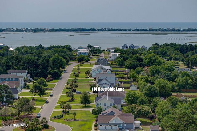 114 Cove Side Lane, Hampstead, NC 28443