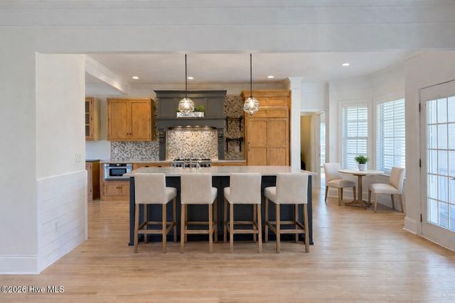 114 Cove Side Lane, Hampstead, NC 28443