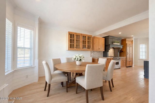 114 Cove Side Lane, Hampstead, NC 28443