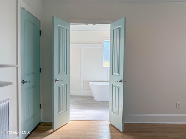 114 Cove Side Lane, Hampstead, NC 28443