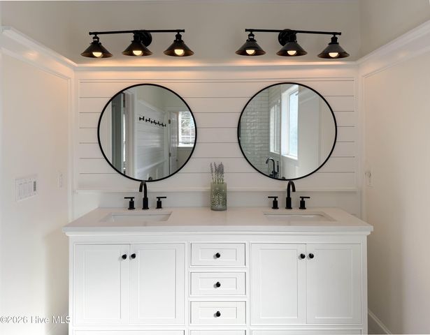 114 Cove Side Lane, Hampstead, NC 28443