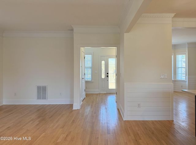 114 Cove Side Lane, Hampstead, NC 28443