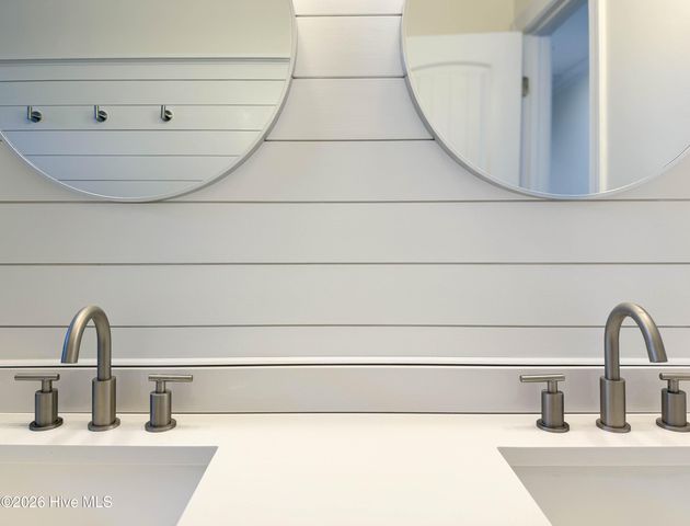 114 Cove Side Lane, Hampstead, NC 28443