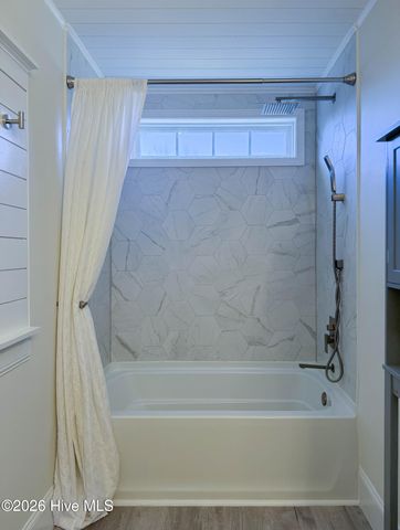 114 Cove Side Lane, Hampstead, NC 28443