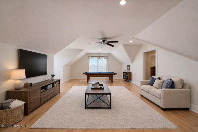 114 Cove Side Lane, Hampstead, NC 28443