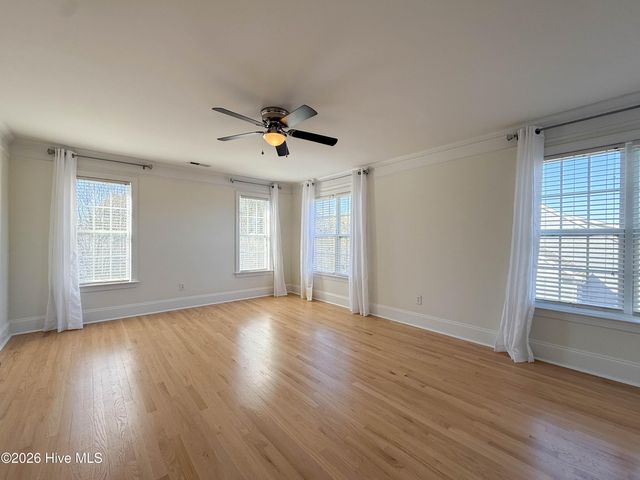 114 Cove Side Lane, Hampstead, NC 28443