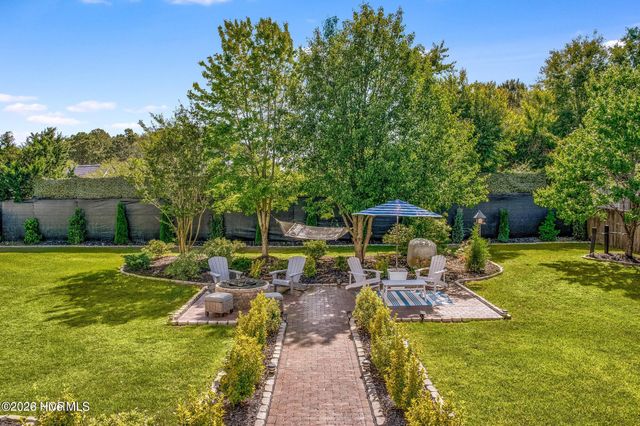 114 Cove Side Lane, Hampstead, NC 28443