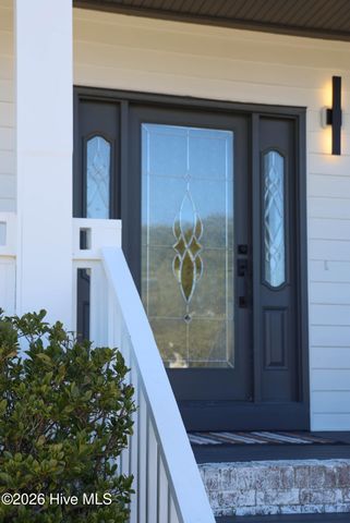 114 Cove Side Lane, Hampstead, NC 28443