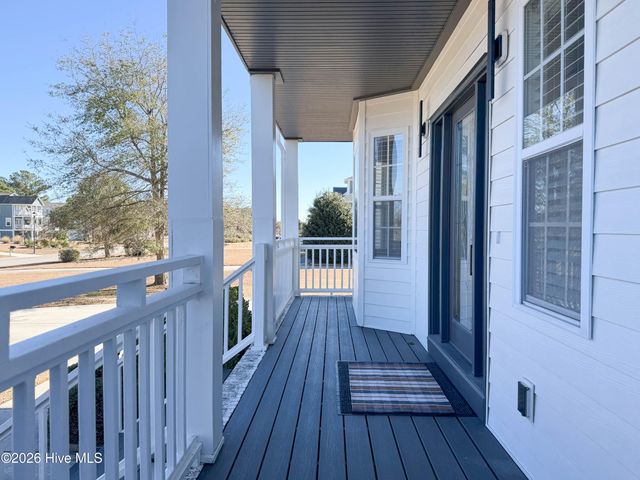 114 Cove Side Lane, Hampstead, NC 28443