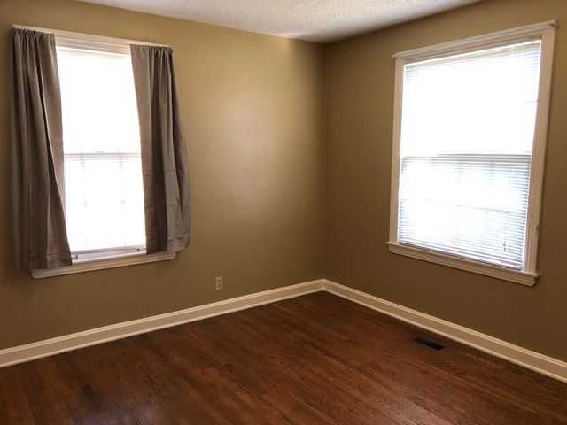721 Kendall Dr, Nashville, TN 37209