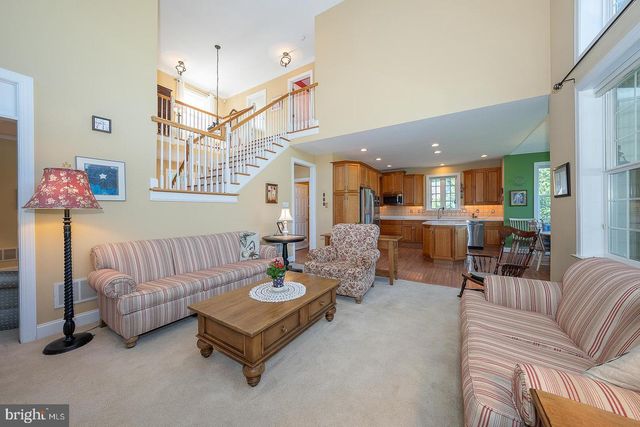 12 SHADY BROOK LN, Malvern, PA 19355