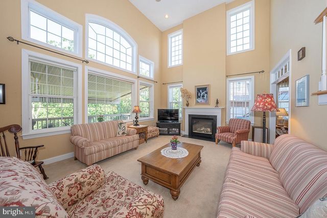 12 SHADY BROOK LN, Malvern, PA 19355