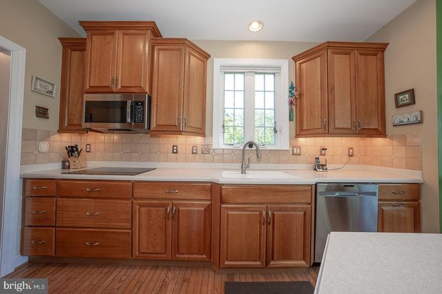 12 SHADY BROOK LN, Malvern, PA 19355