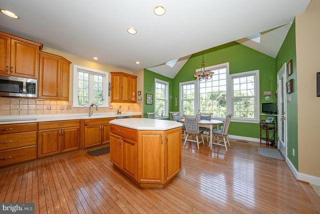 12 SHADY BROOK LN, Malvern, PA 19355