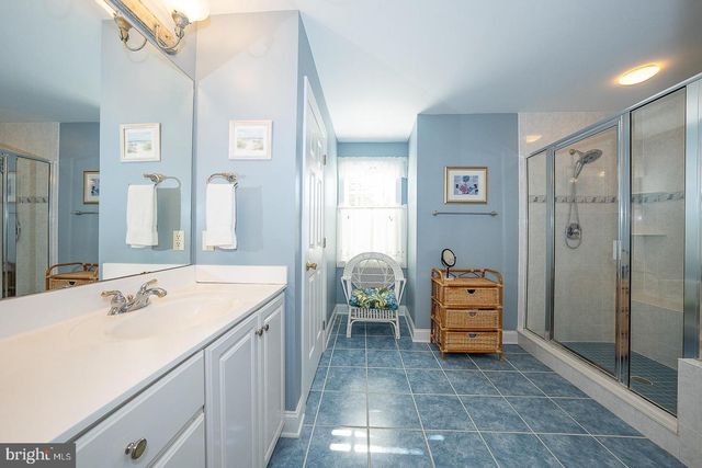 12 SHADY BROOK LN, Malvern, PA 19355