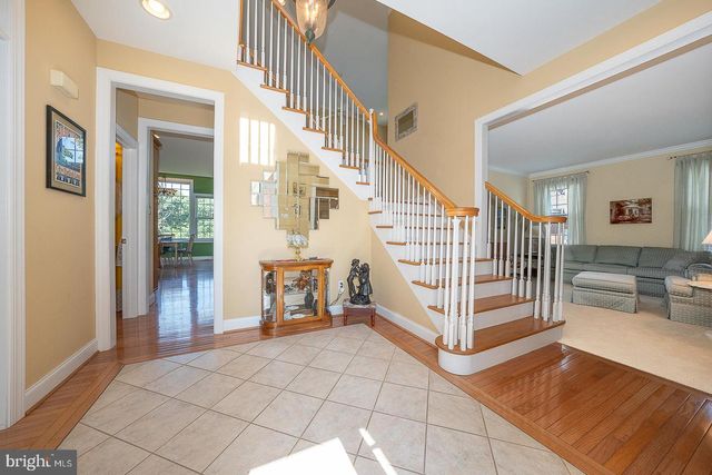 12 SHADY BROOK LN, Malvern, PA 19355