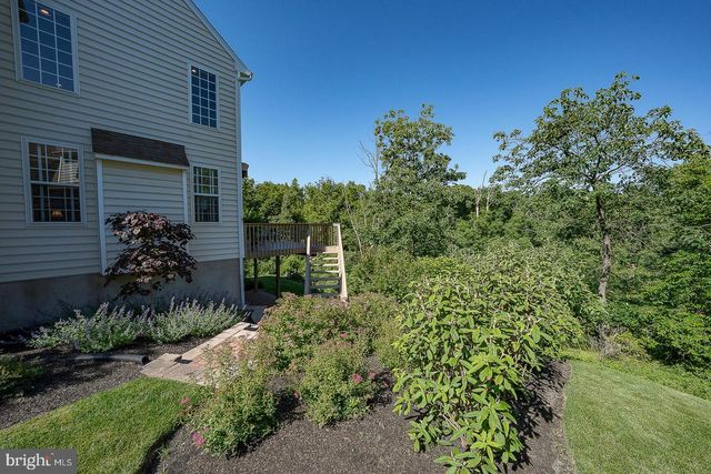 12 SHADY BROOK LN, Malvern, PA 19355