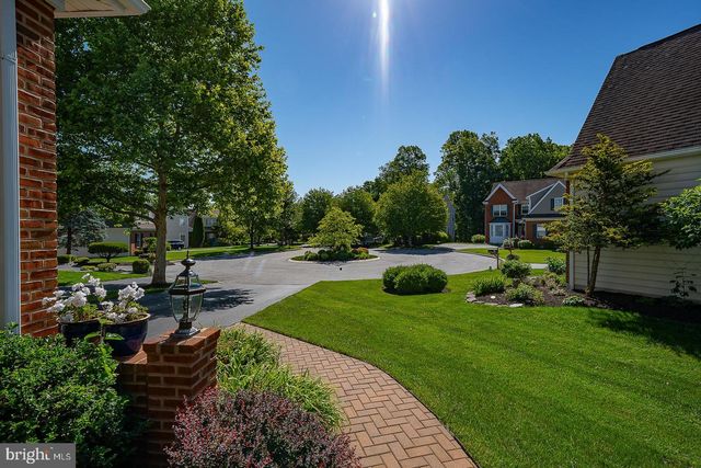 12 SHADY BROOK LN, Malvern, PA 19355