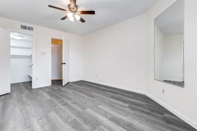 9700 Leawood Boulevard 201, Houston, TX 77099