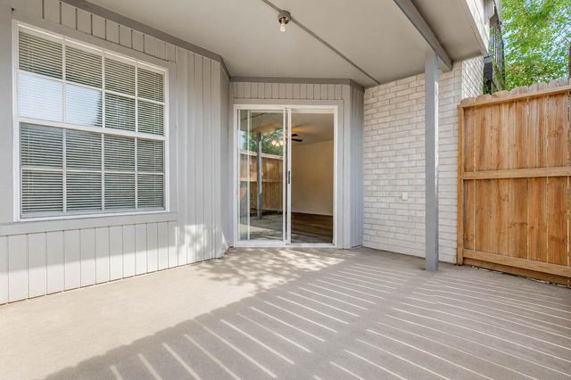 9700 Leawood Boulevard 201, Houston, TX 77099