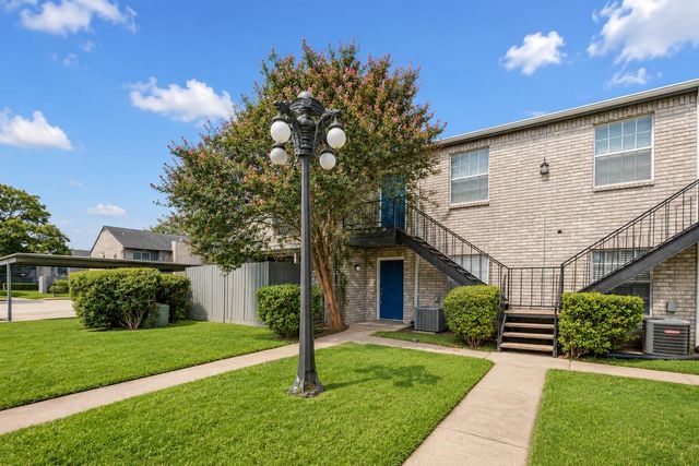 9700 Leawood Boulevard 201, Houston, TX 77099