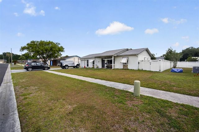 7322 LANDOVER DRIVE, Zephyrhills, FL 33540
