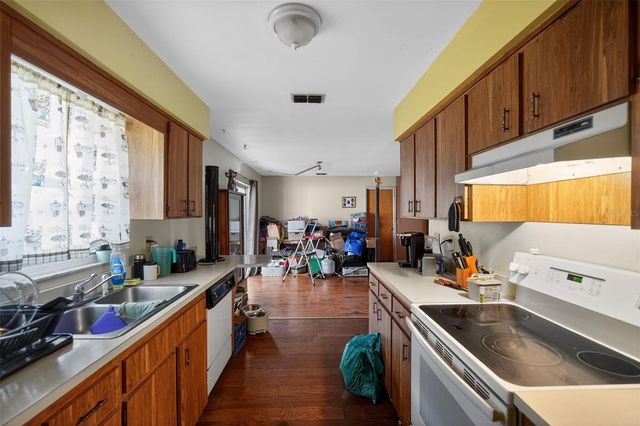 7322 LANDOVER DRIVE, Zephyrhills, FL 33540