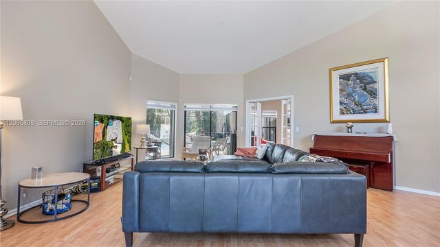 1097 Smoke Tree Court, Weston, FL 33326