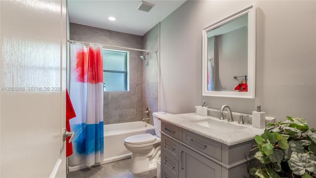 1097 Smoke Tree Court, Weston, FL 33326