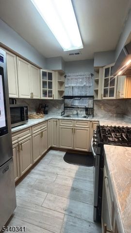 43 Brookdale Ave, Newark City, NJ 07106