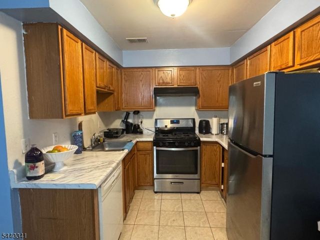 43 Brookdale Ave, Newark City, NJ 07106