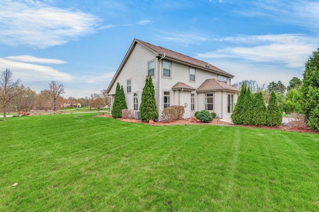 N72W24549 Swanson COURT, Sussex, WI 53089