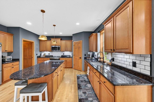 N72W24549 Swanson COURT, Sussex, WI 53089