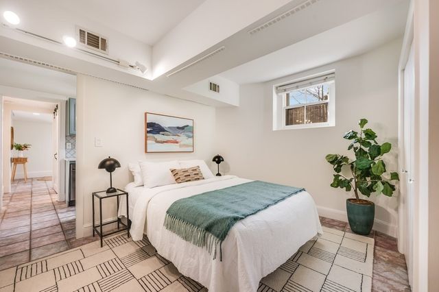 1 Dana Street 1, Cambridge, MA 02138