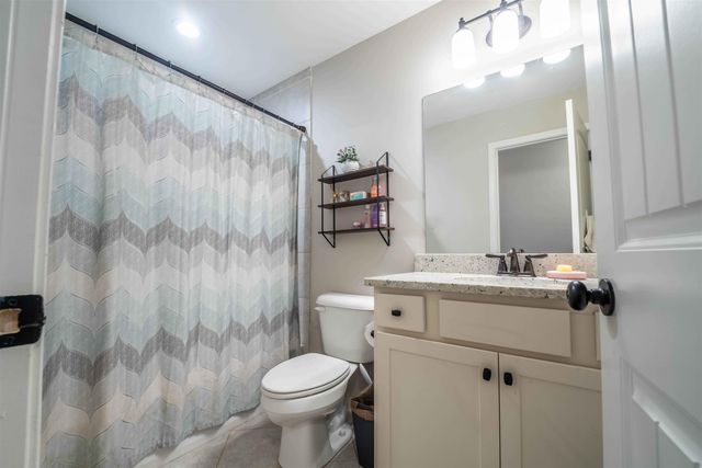 5565 HAYES CREST CIR W, Arlington, TN 38002