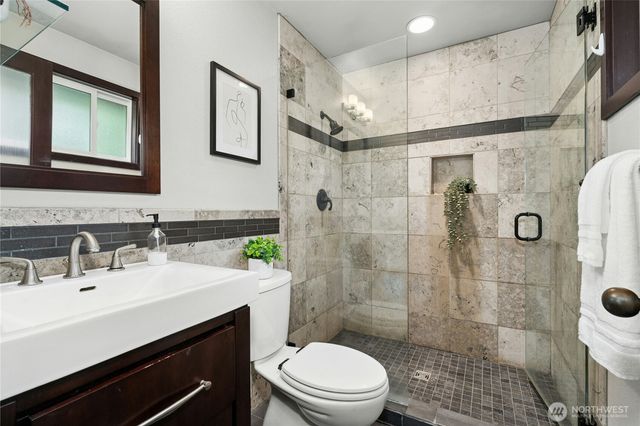 20108 12th Avenue NE, Shoreline, WA 98155