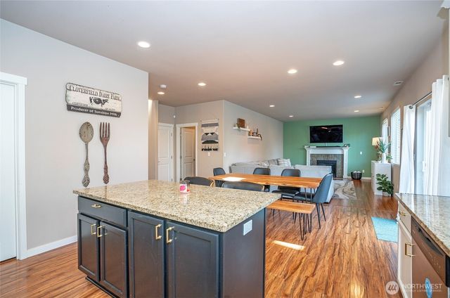 8129 152nd Street Ct E, Puyallup, WA 98375