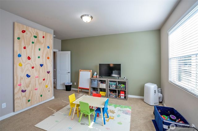 8129 152nd Street Ct E, Puyallup, WA 98375