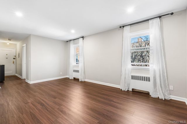 320 S Broadway R5, Tarrytown, NY 10591