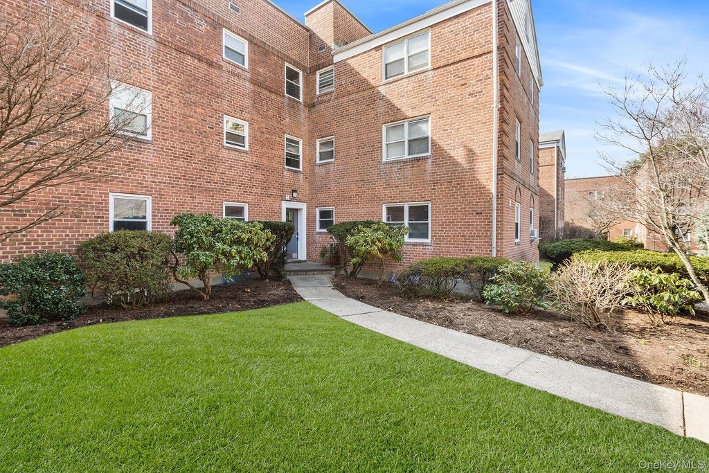 320 S Broadway R5, Tarrytown, NY 10591