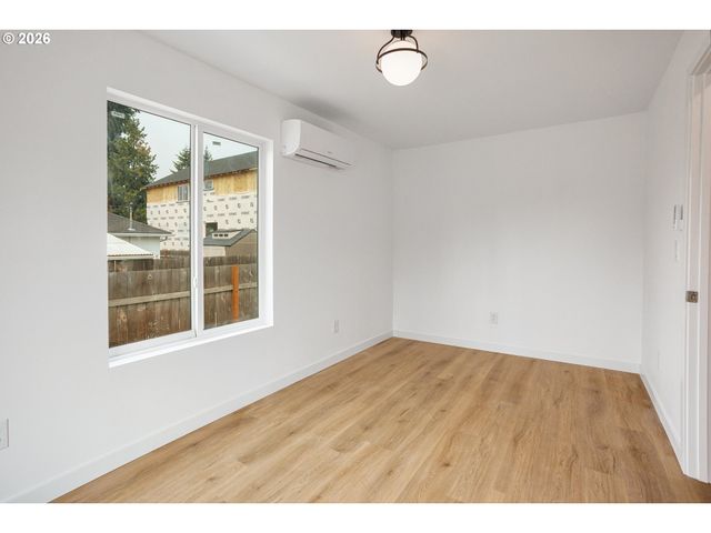 4930 Se 59th Ave, Portland, OR 97206