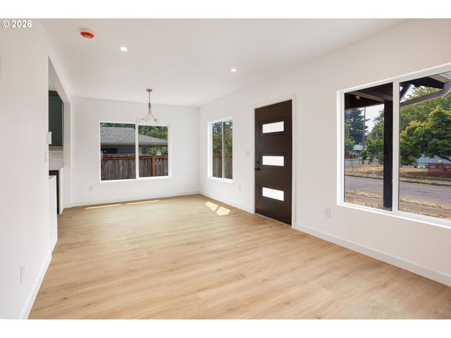 4930 Se 59th Ave, Portland, OR 97206