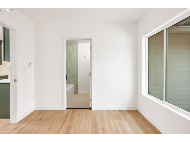 4930 Se 59th Ave, Portland, OR 97206