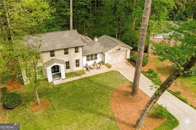 2433 Helmsdale NE, Atlanta, GA 30345