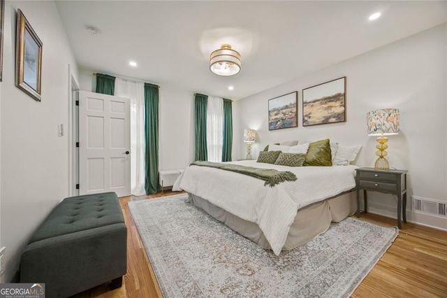 2433 Helmsdale NE, Atlanta, GA 30345