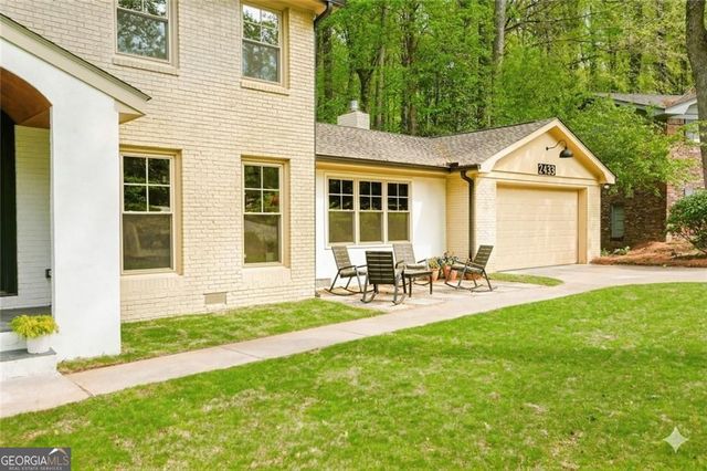 2433 Helmsdale NE, Atlanta, GA 30345