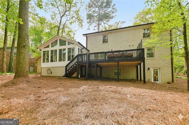 2433 Helmsdale NE, Atlanta, GA 30345